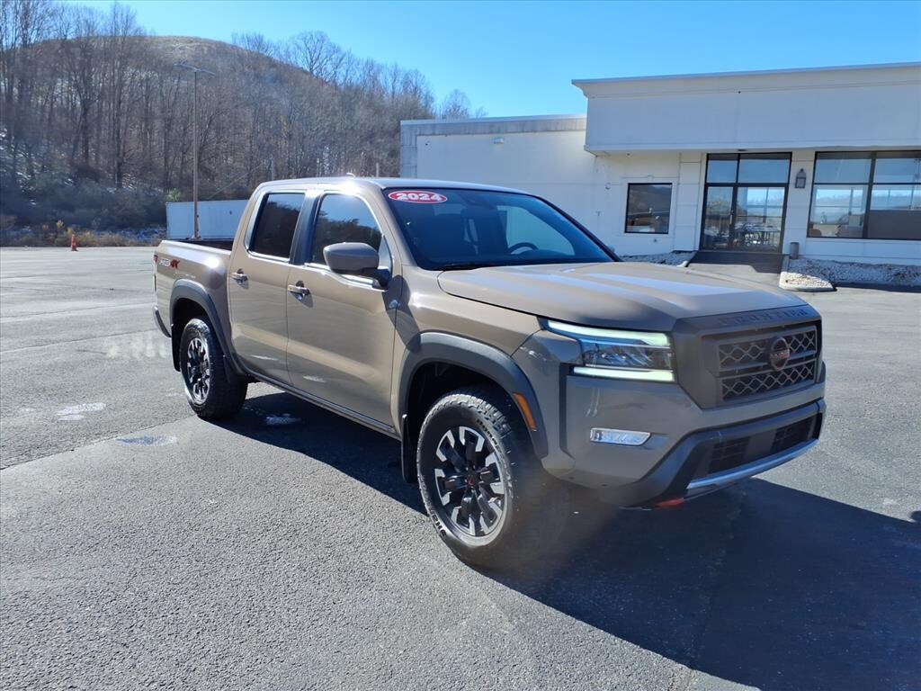 Used 2024 Nissan Frontier PRO-4X Truck
