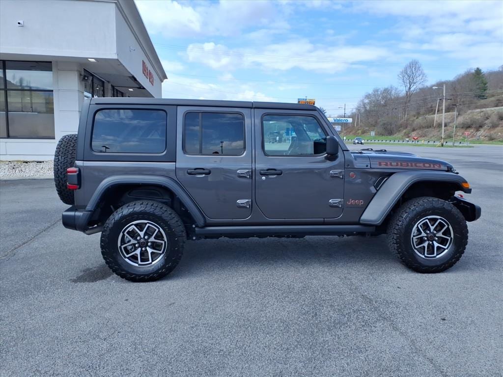 Used 2025 Jeep Wrangler Rubicon SUV