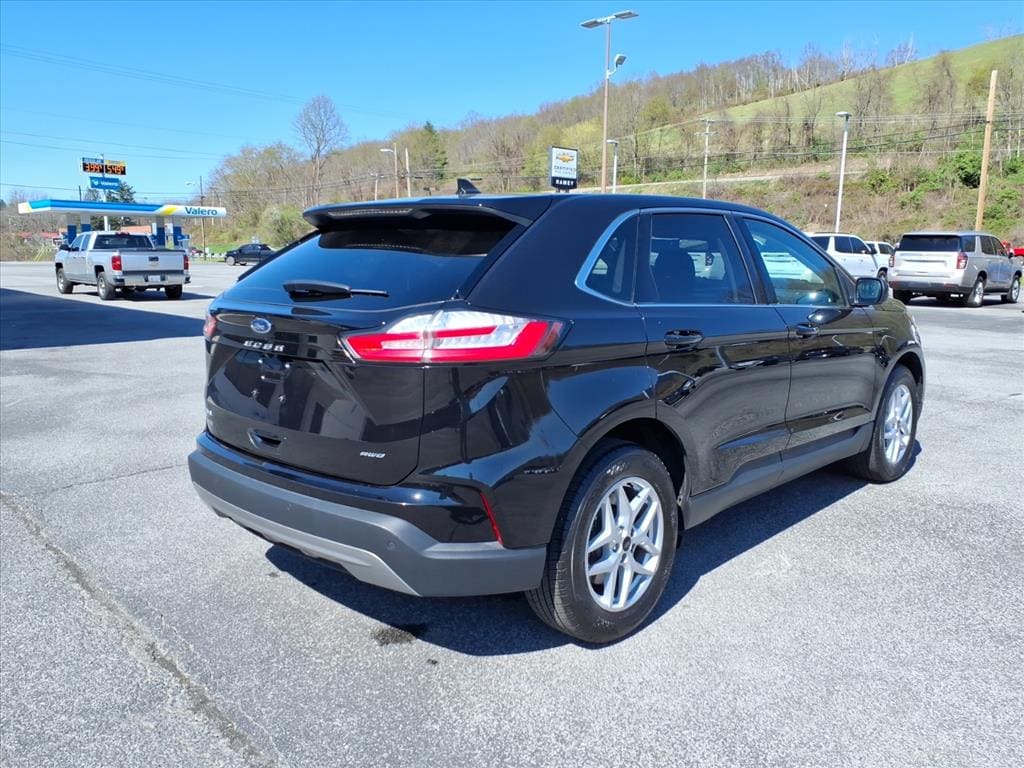 Used 2024 Ford Edge SEL SUV