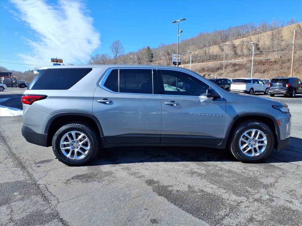 Used 2023 Chevrolet Traverse LS SUV