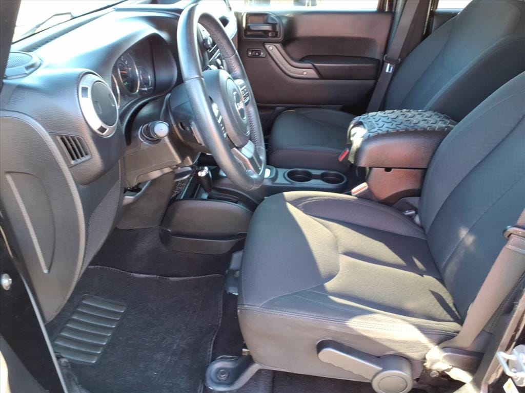 Used 2017 Jeep Wrangler Unlimited Sport SUV