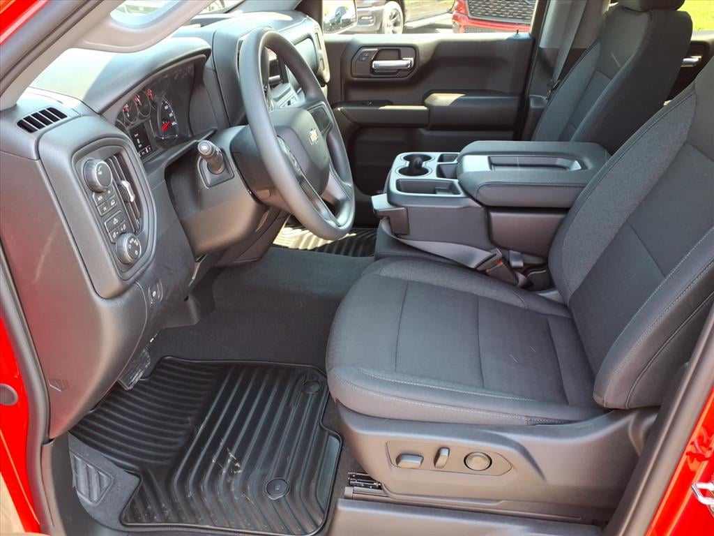 New 2026 Chevrolet Silverado 1500 Custom Truck