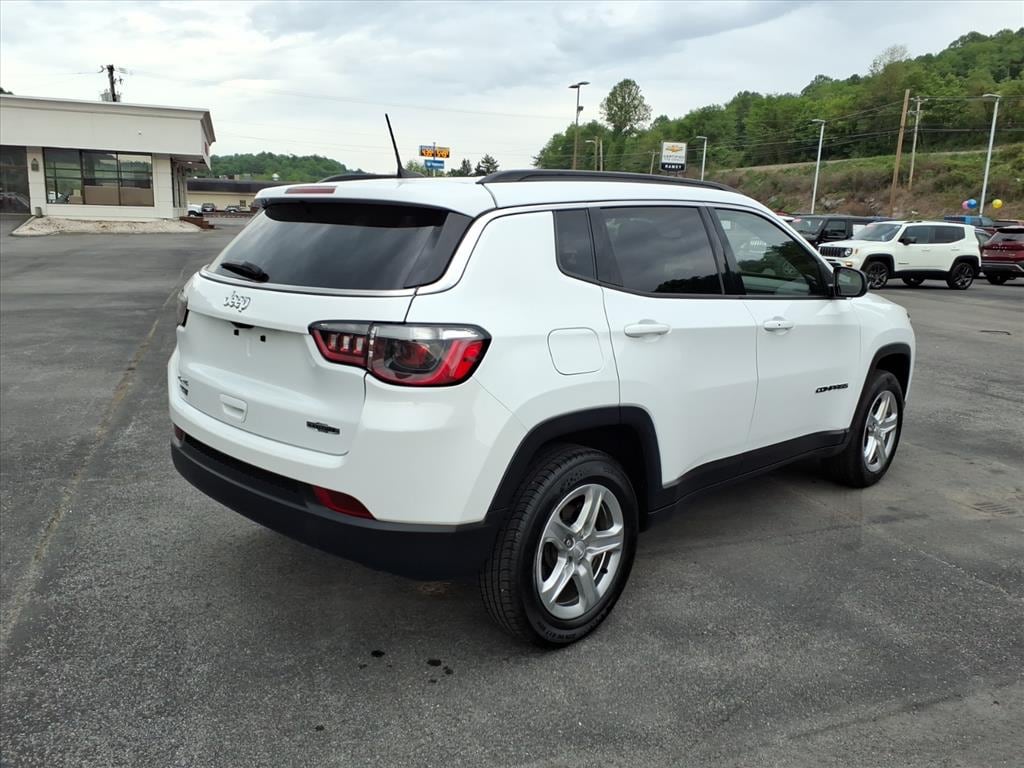 Used 2024 Jeep Compass Latitude SUV