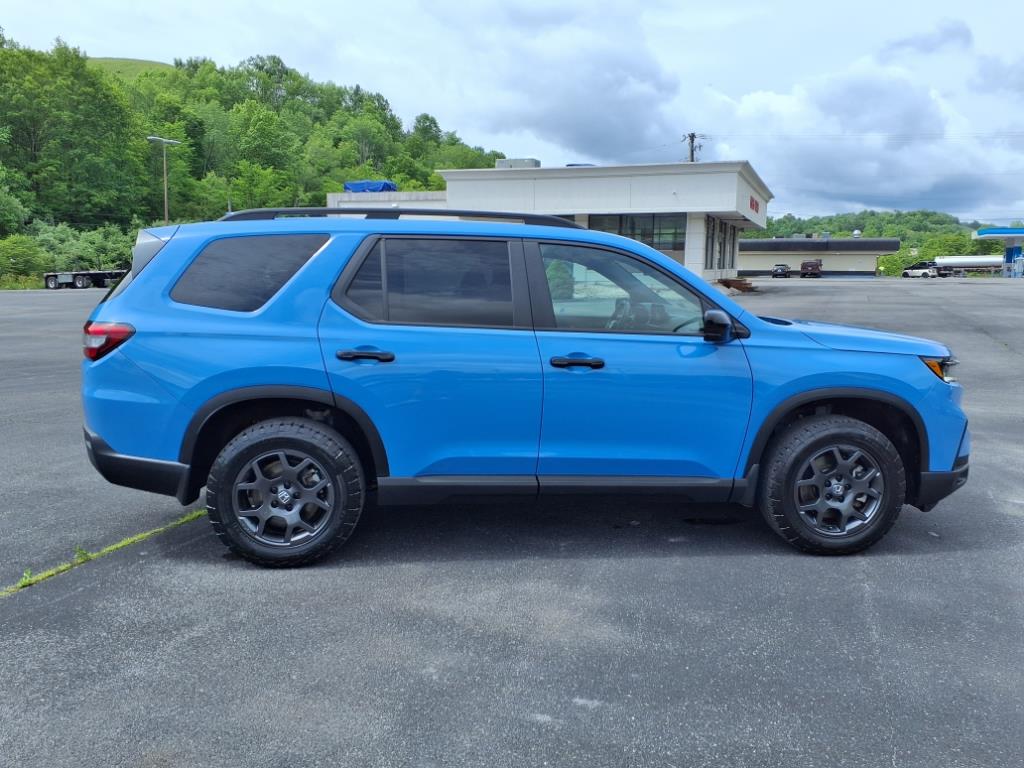 Used 2024 Honda Pilot TrailSport with VIN 5FNYG1H66RB023505 for sale in North Tazewell, VA