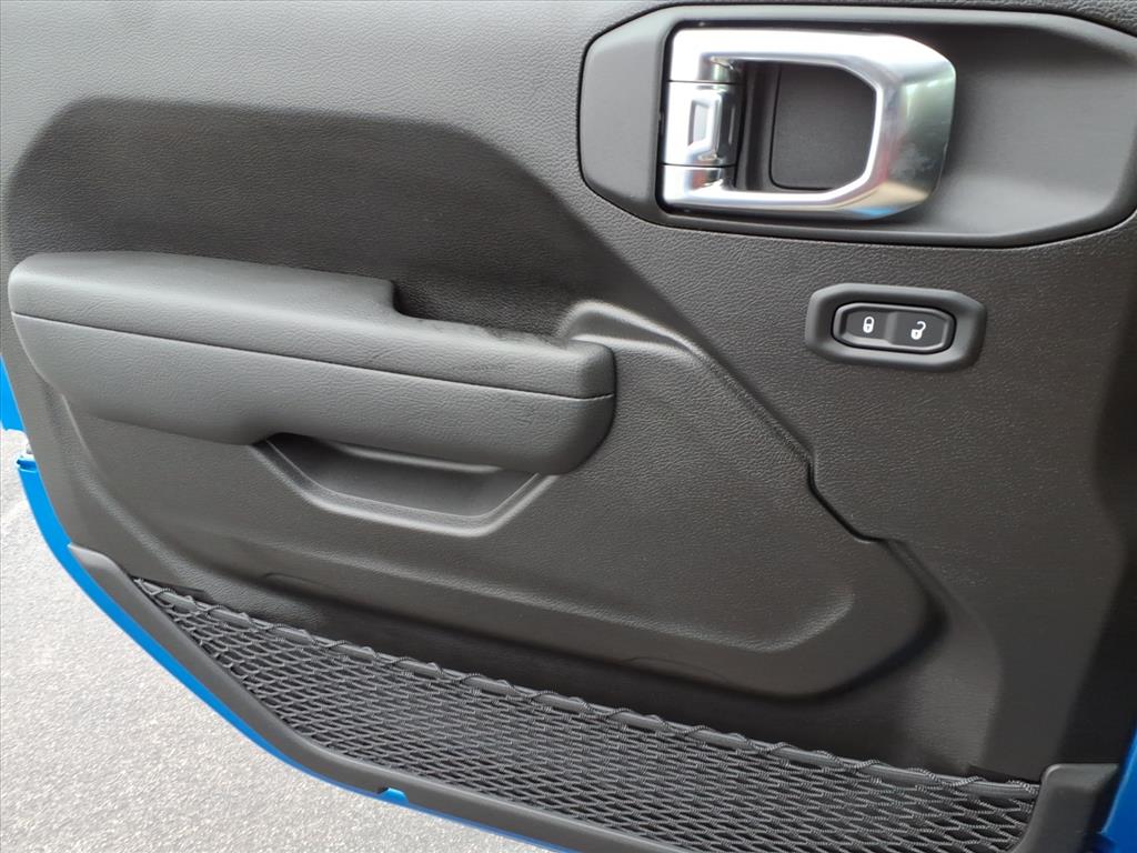 2026 Jeep Wrangler 2-Door Sport - Photo 9
