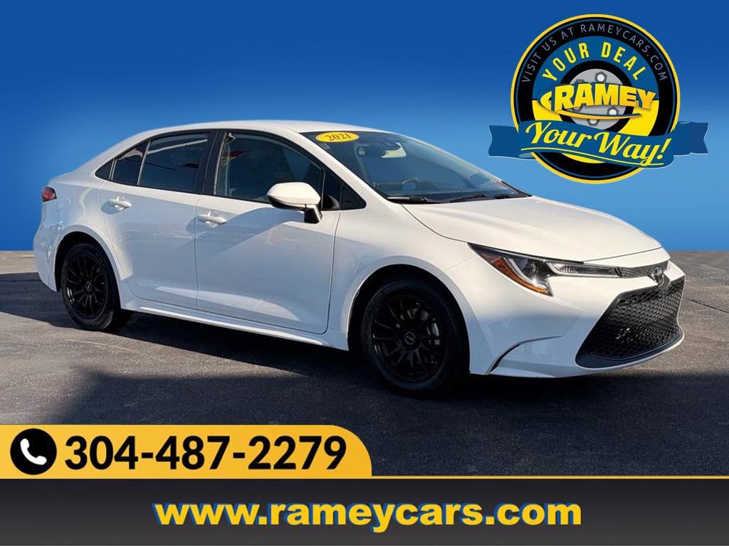 2021 Toyota Corolla LE's photo