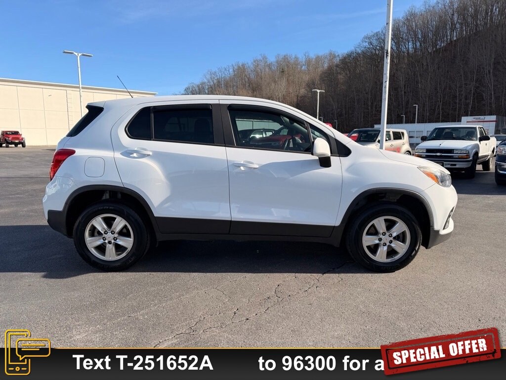 Used 2018 Chevrolet Trax LS AWD LS Crossover