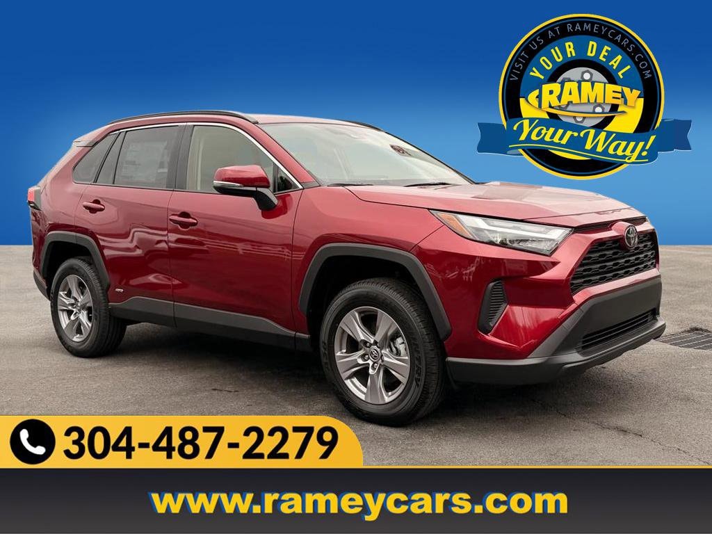 2025 Toyota RAV4 XLE's photo