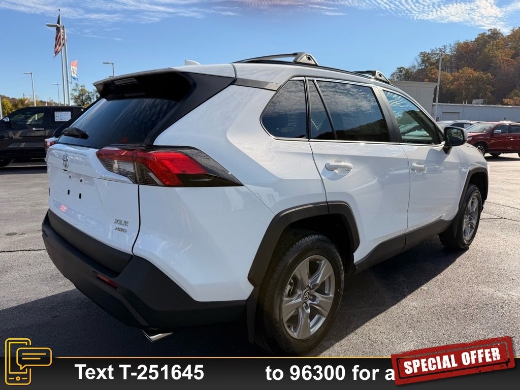 New 2025 Toyota RAV4 XLE SUV