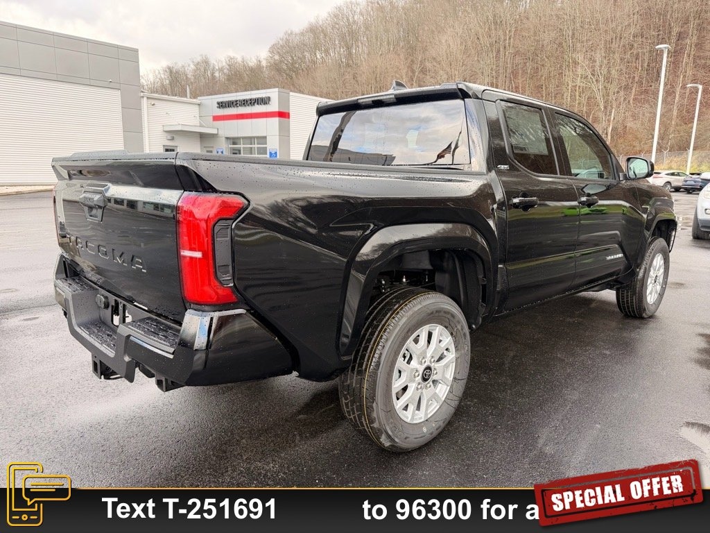 New 2025 Toyota Tacoma SR5 Truck Double Cab