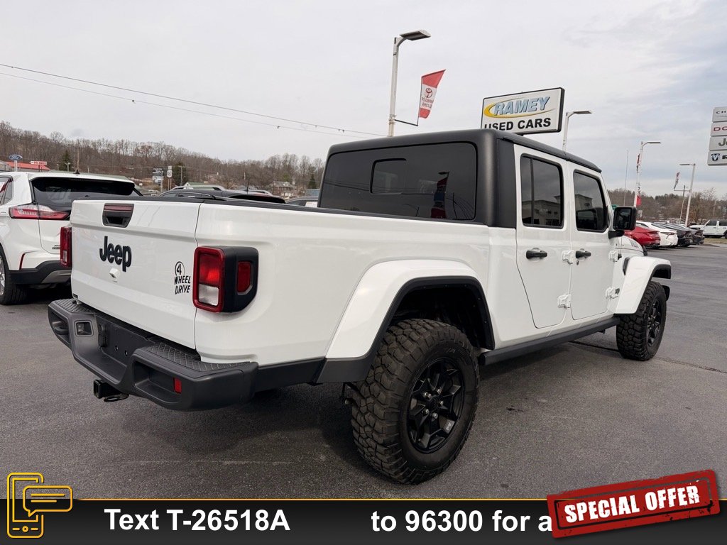 2023 Jeep Gladiator Willys photo 3