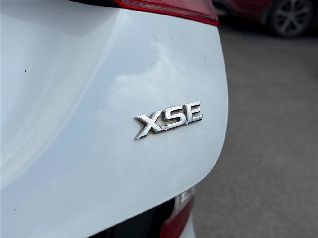 2020 Toyota Camry XSE - Photo 24