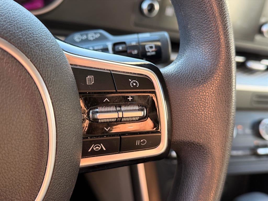 2023 Kia Carnival LX - Photo 17