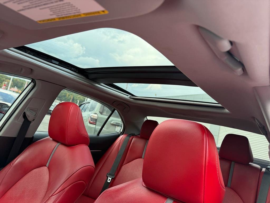 2020 Toyota Camry XSE - Photo 17