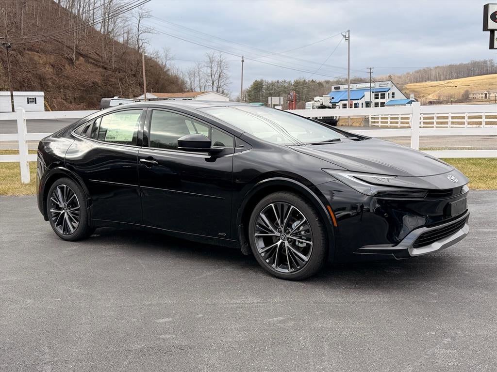 2026 Toyota Prius XLE's photo