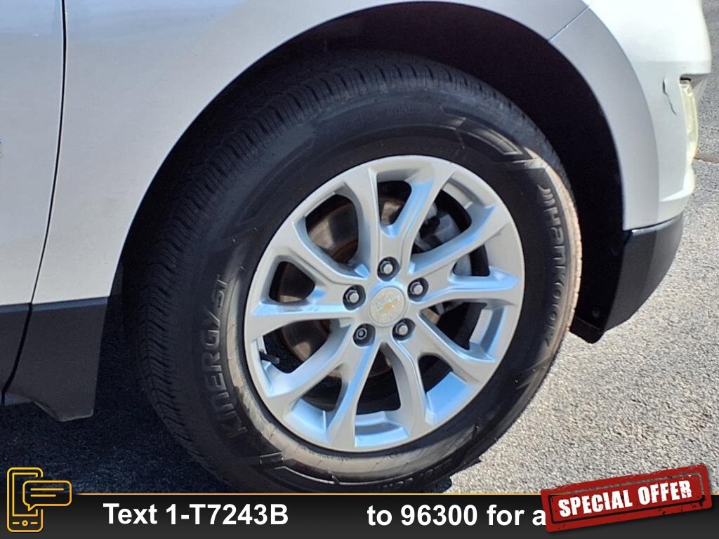 2020 Chevrolet Equinox LS photo 3