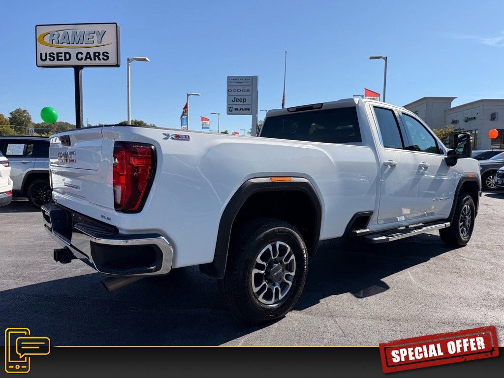2022 Gmc Sierra HD SLE photo 3