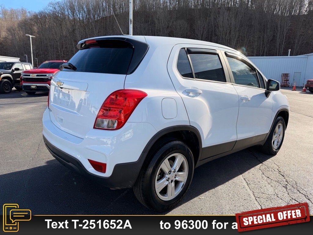 Used 2018 Chevrolet Trax LS AWD LS Crossover