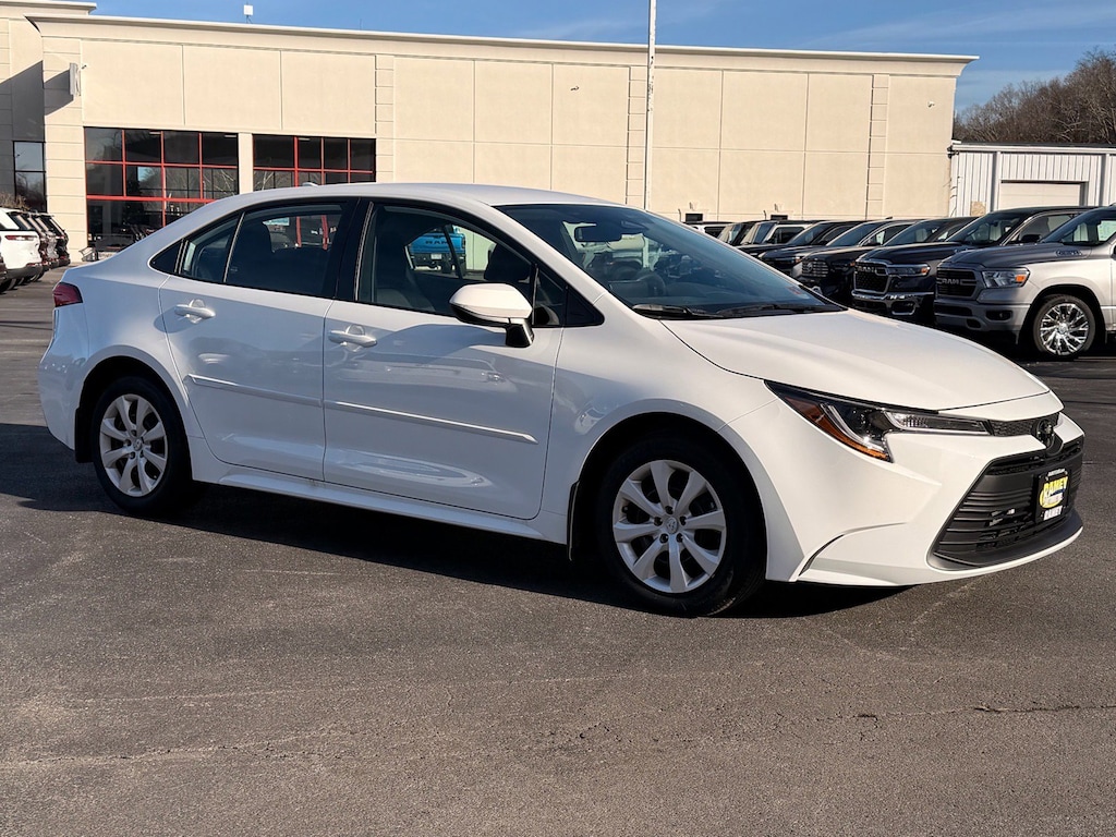 Used 2024 Toyota Corolla LE LE Sedan