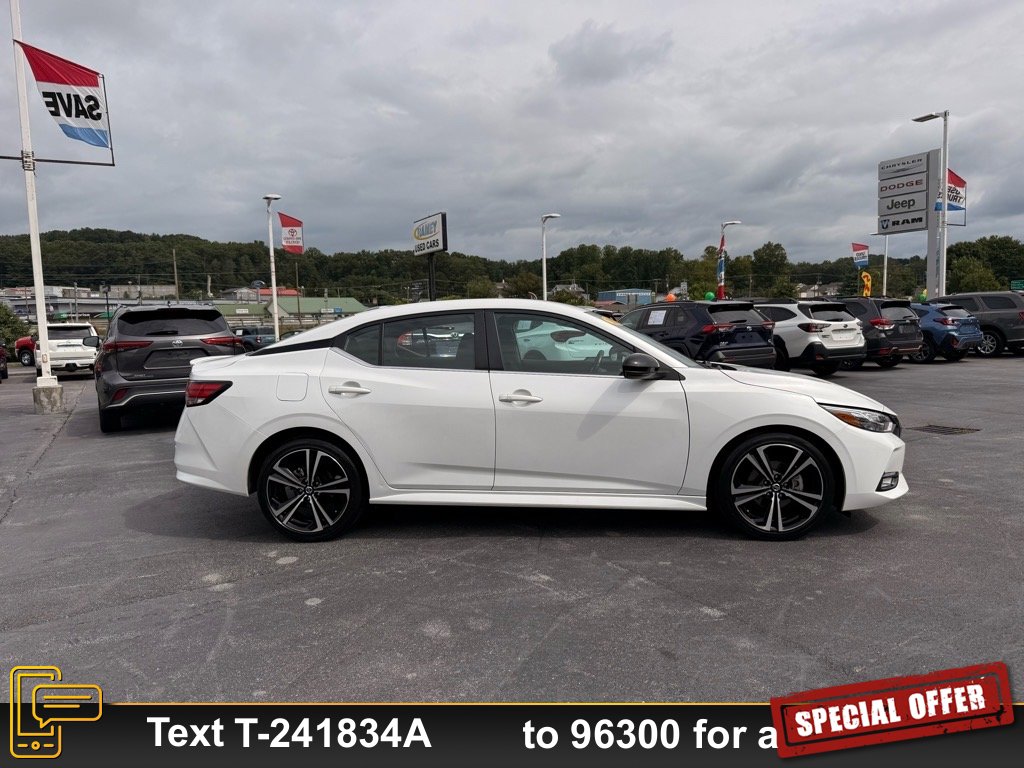 2023 Nissan Sentra SR photo 2