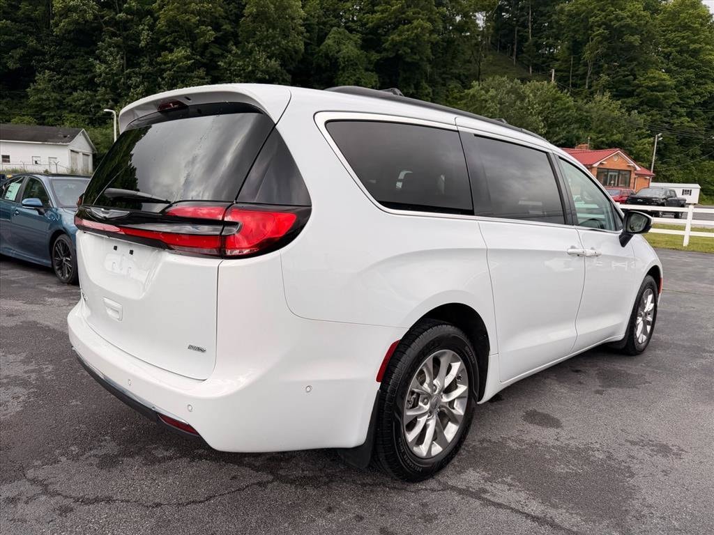 Used 2023 Chrysler Pacifica Touring L AWD Touring L Mini-Van
