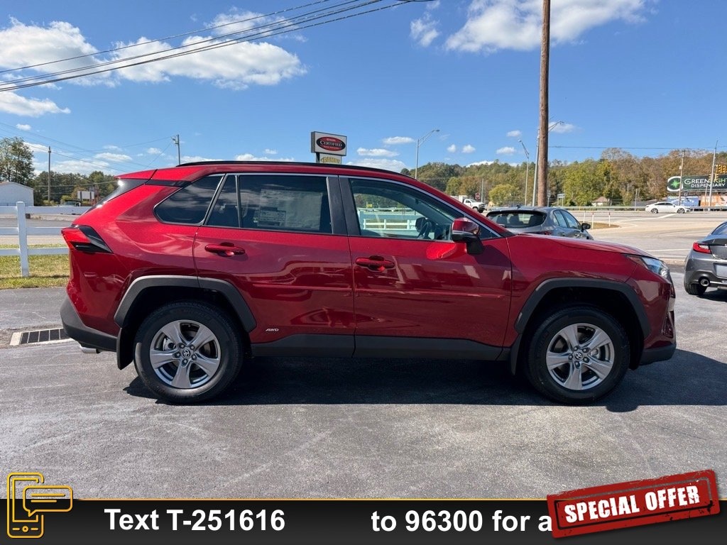 New 2025 Toyota RAV4 Hybrid XLE SUV