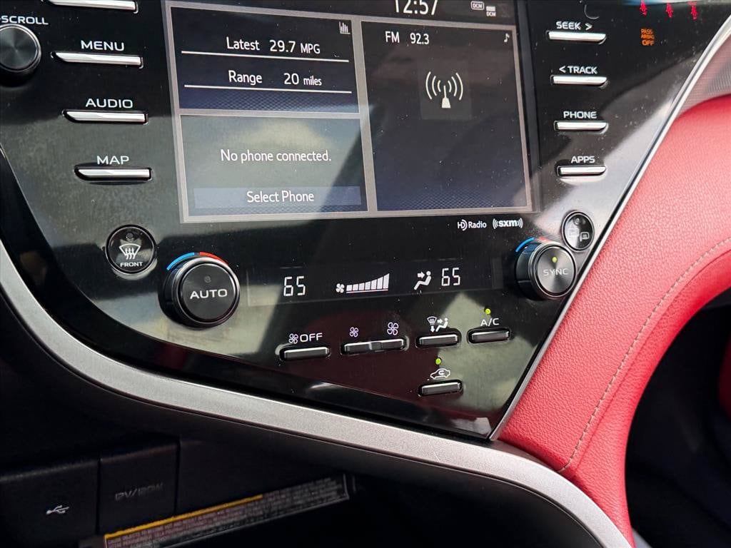 2020 Toyota Camry XSE - Photo 20