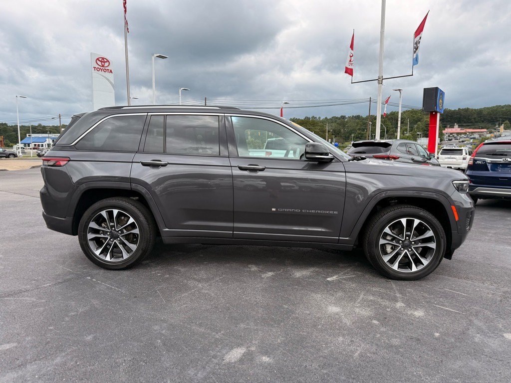 Used 2023 Jeep Grand Cherokee Overland Sport Utility