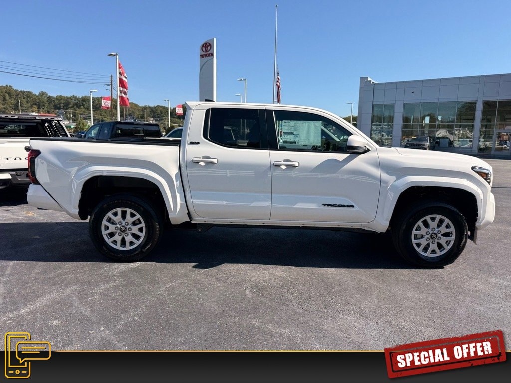 New 2025 Toyota Tacoma SR5 Truck Double Cab