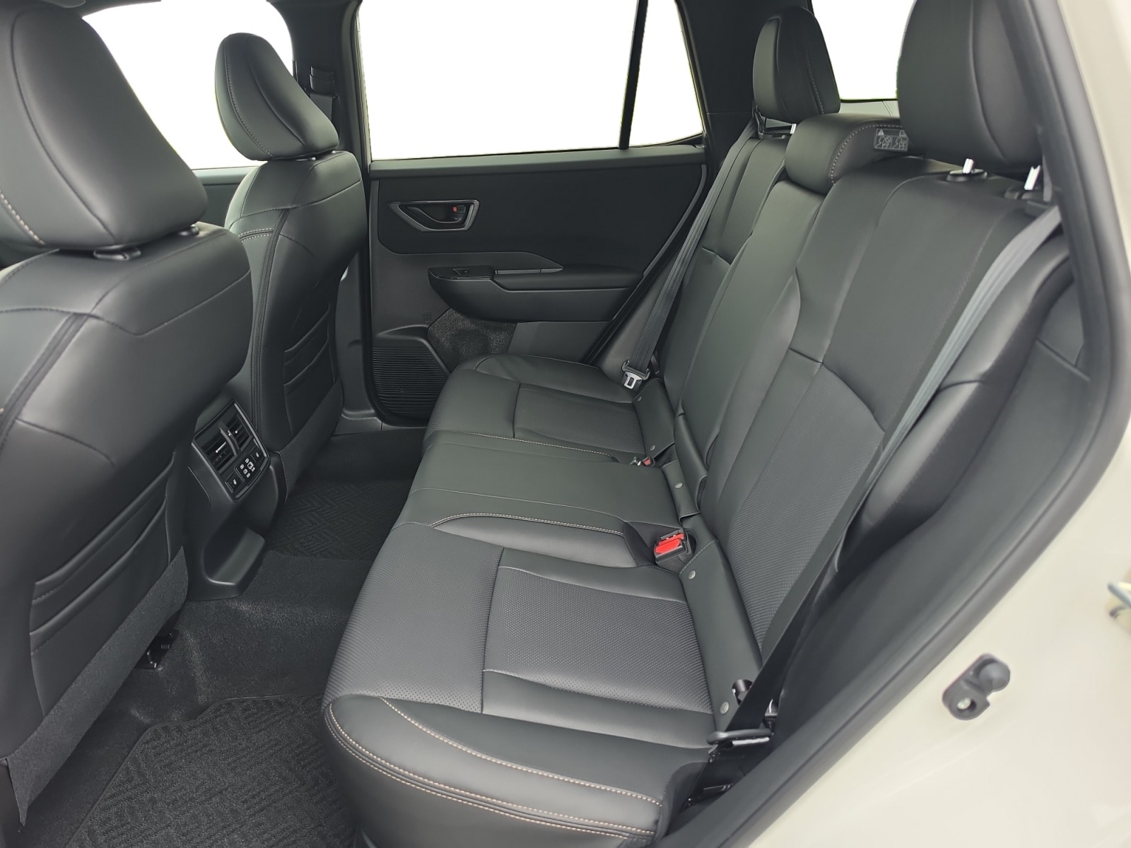2026 Subaru Outback Limited - Photo 13