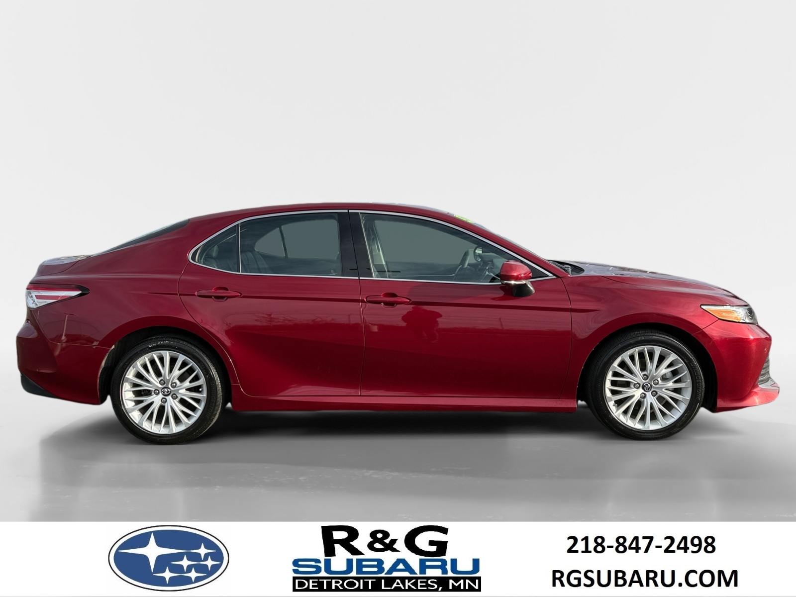 Used 2018 Toyota Camry XLE with VIN 4T1B11HK8JU651030 for sale in Detroit Lakes, Minnesota