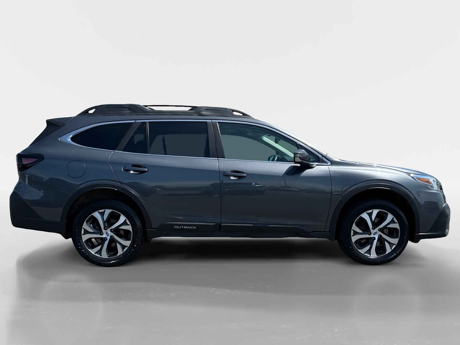 Used 2020 Subaru Outback Limited with VIN 4S4BTALC4L3260735 for sale in Detroit Lakes, Minnesota
