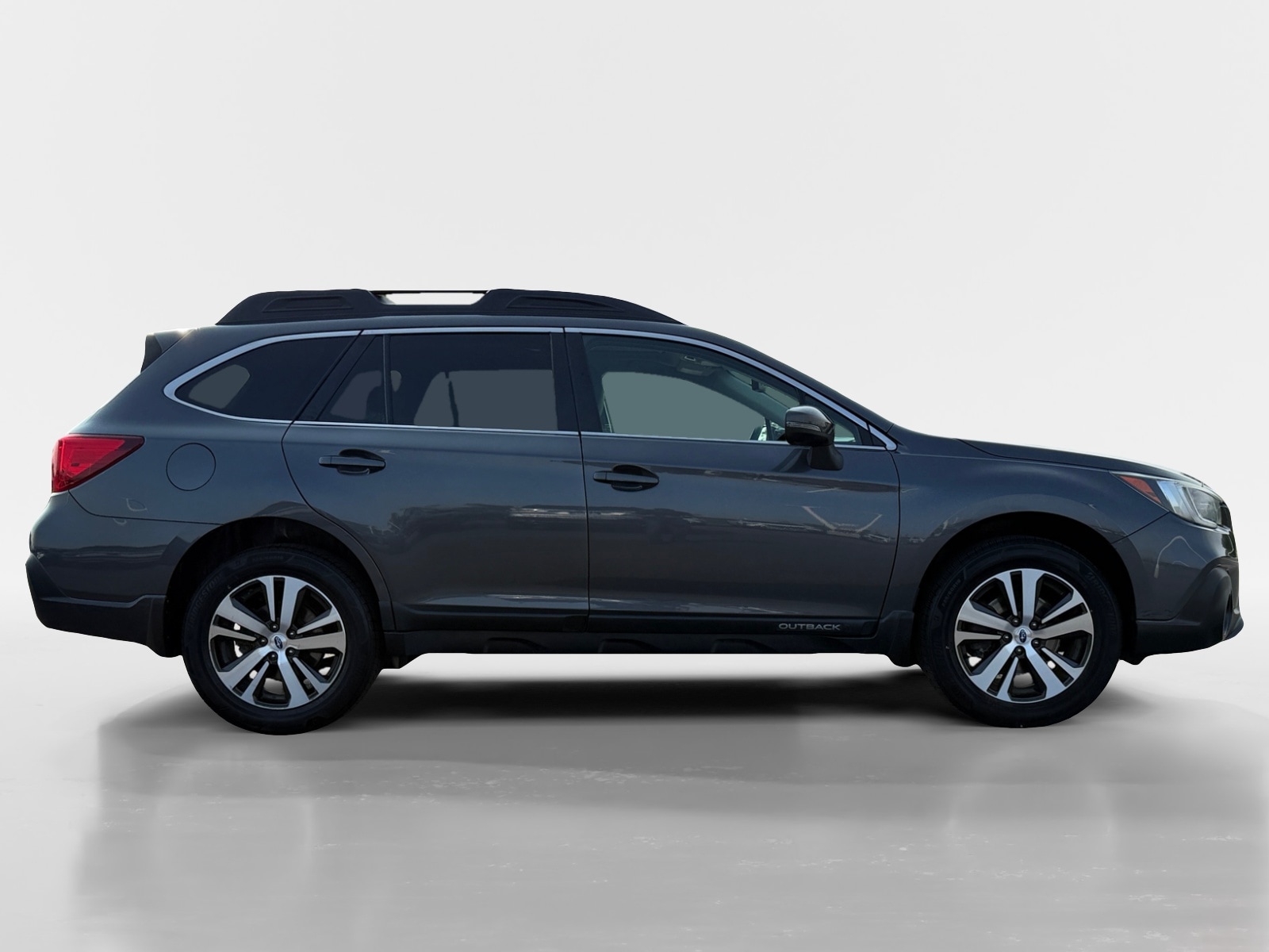 Used 2018 Subaru Outback Limited with VIN 4S4BSANC3J3237492 for sale in Detroit Lakes, Minnesota