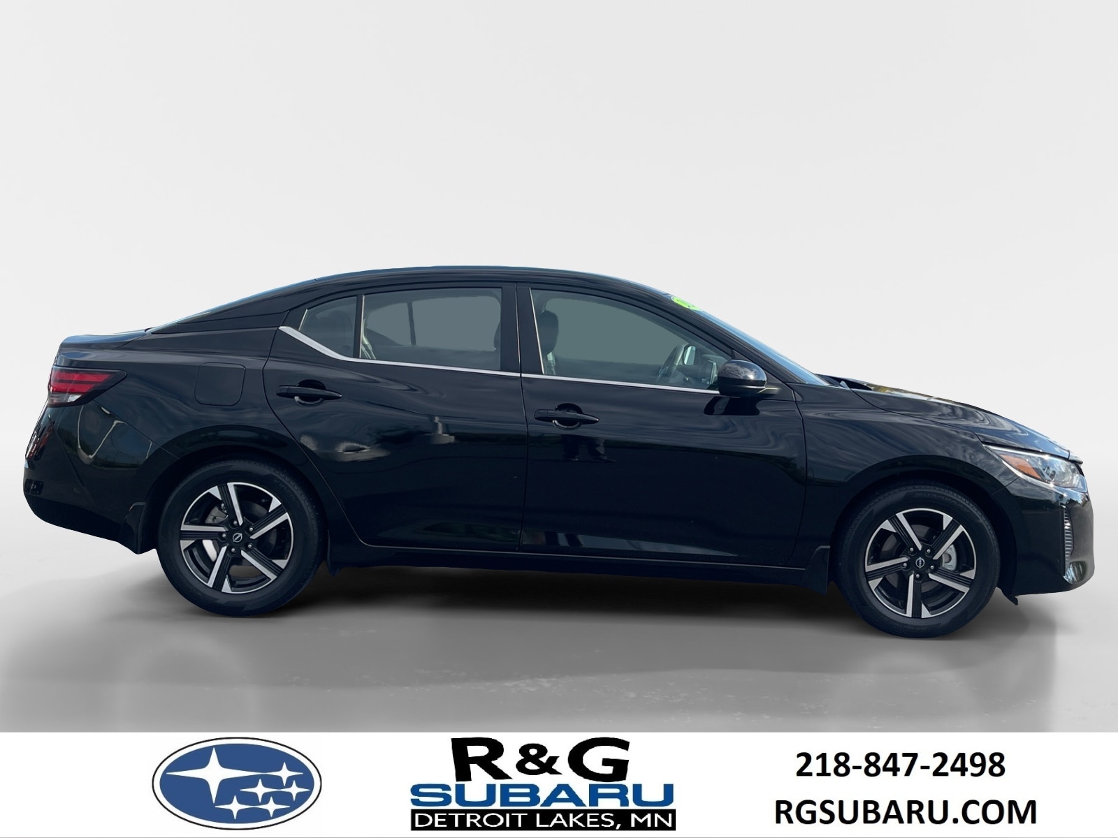 Used 2024 Nissan Sentra SV with VIN 3N1AB8CVXRY203987 for sale in Detroit Lakes, Minnesota