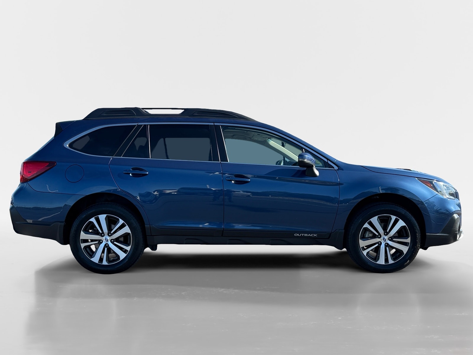 Used 2019 Subaru Outback Limited with VIN 4S4BSANC6K3393169 for sale in Detroit Lakes, Minnesota