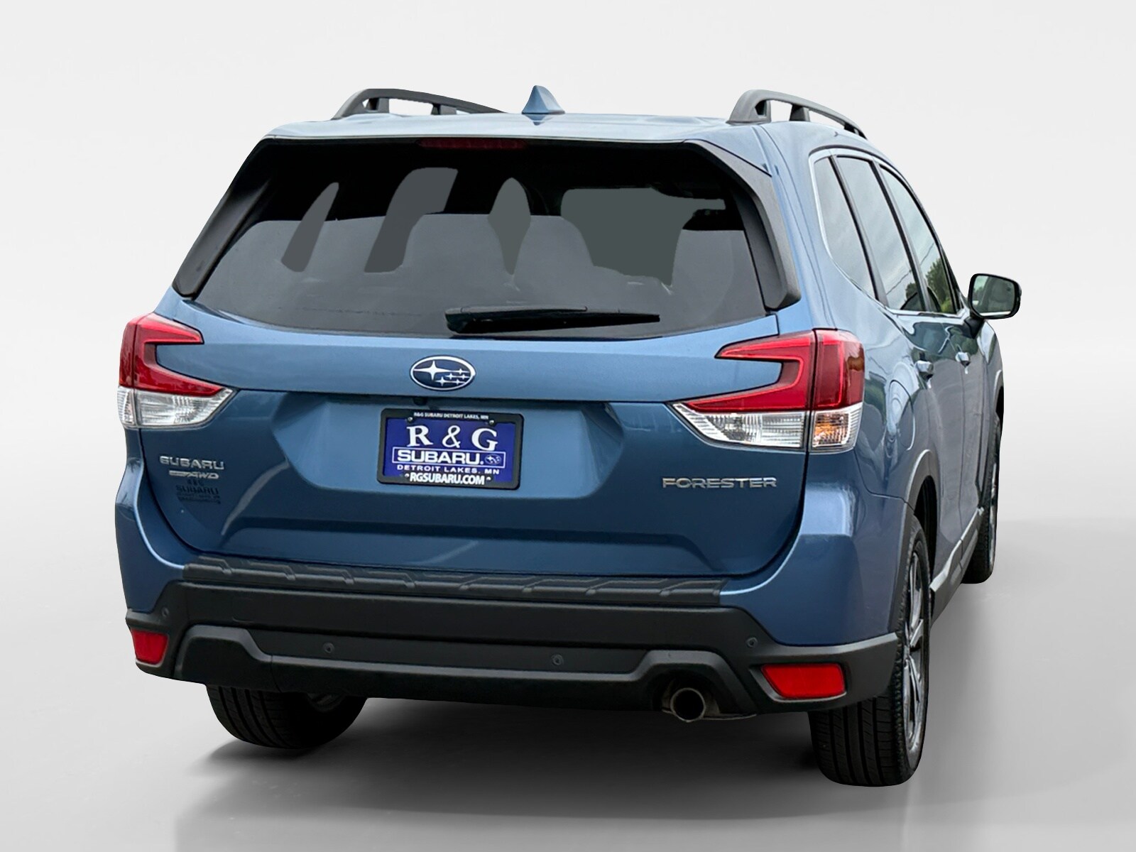 2022 Subaru Forester Limited photo 2