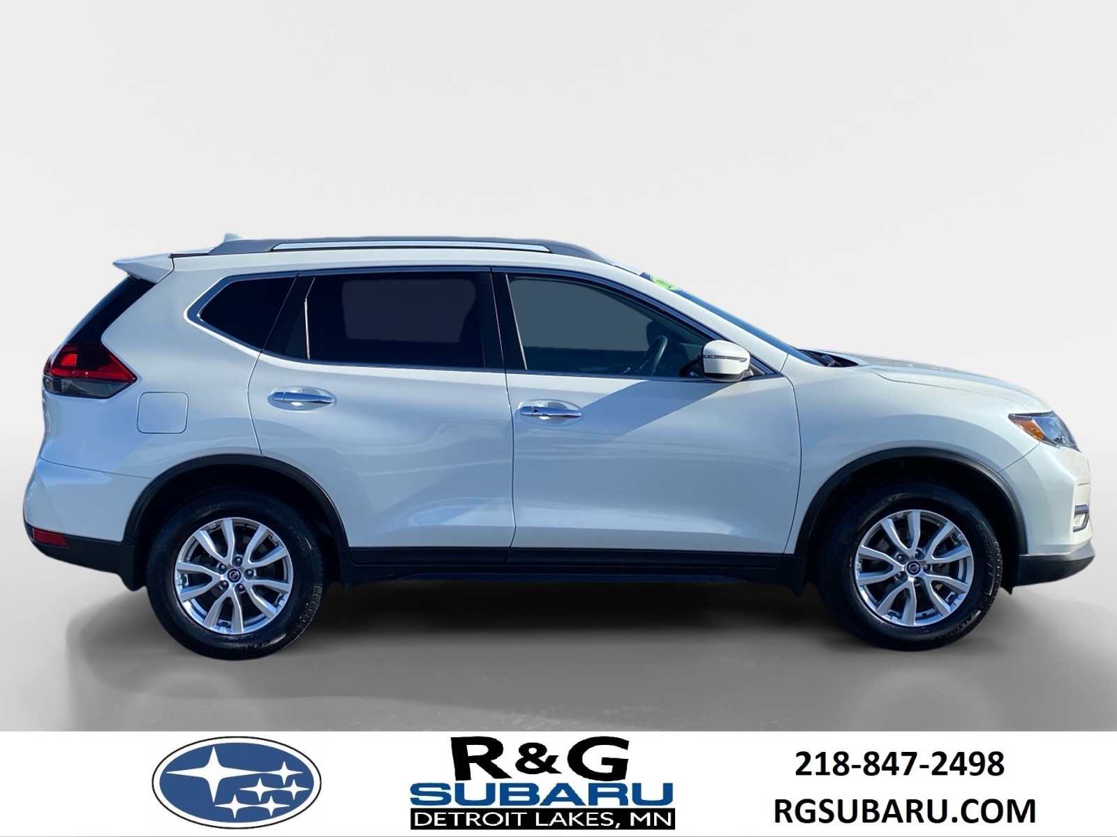 Used 2020 Nissan Rogue SV with VIN 5N1AT2MV5LC741742 for sale in Detroit Lakes, Minnesota