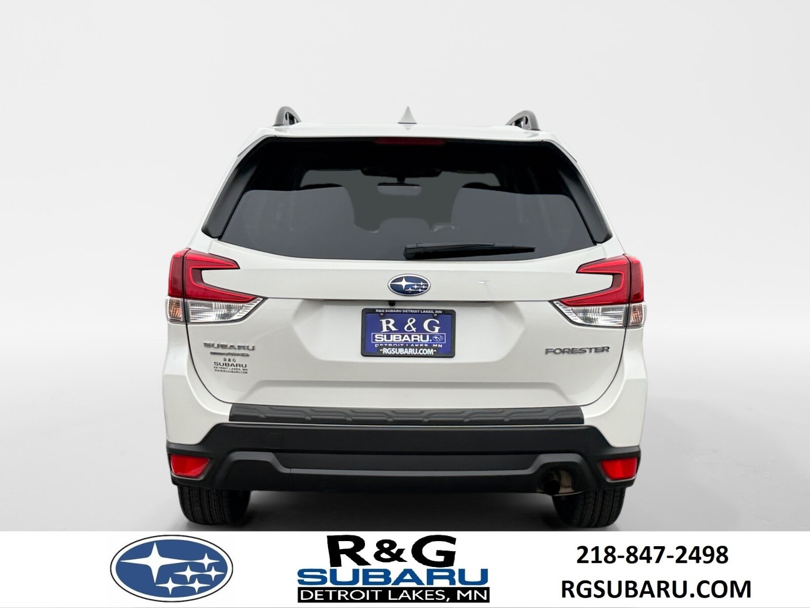 2022 Subaru Forester Premium photo 2