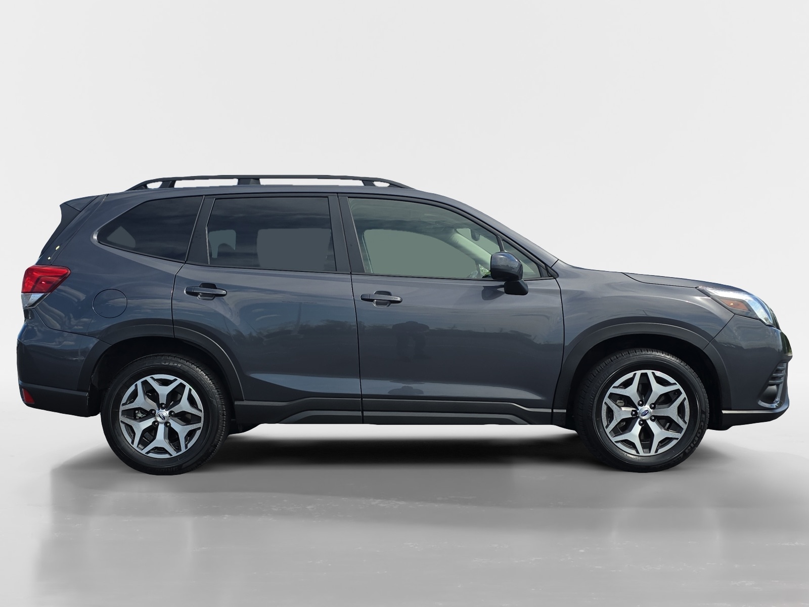 Used 2022 Subaru Forester Premium with VIN JF2SKAEC2NH459892 for sale in Detroit Lakes, Minnesota