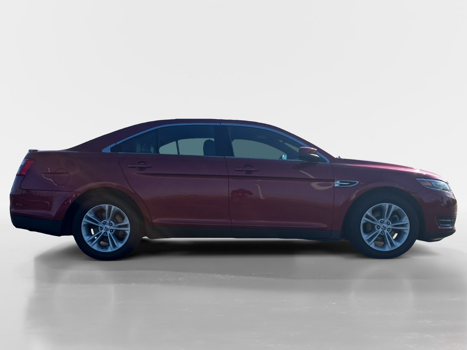 Used 2018 Ford Taurus SEL with VIN 1FAHP2E86JG134857 for sale in Detroit Lakes, Minnesota