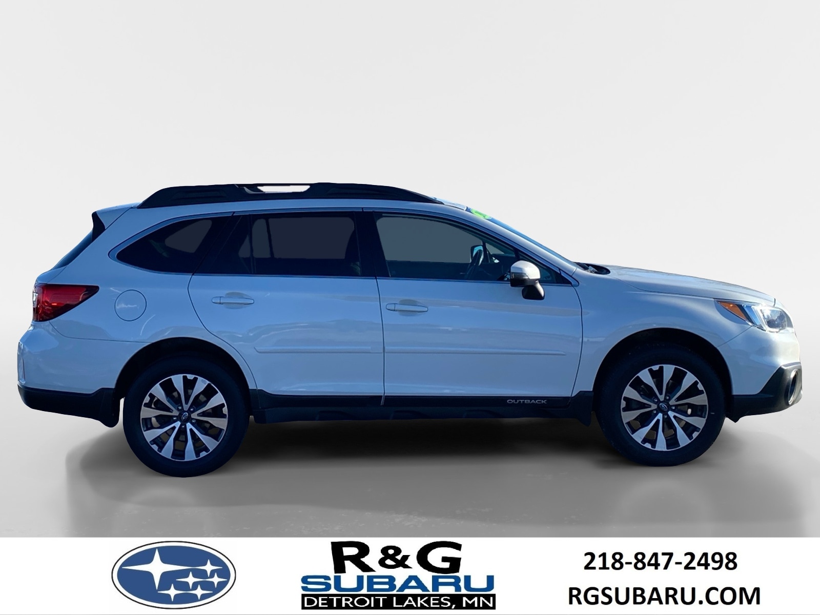 Used 2015 Subaru Outback Limited with VIN 4S4BSBNC5F3304543 for sale in Detroit Lakes, Minnesota