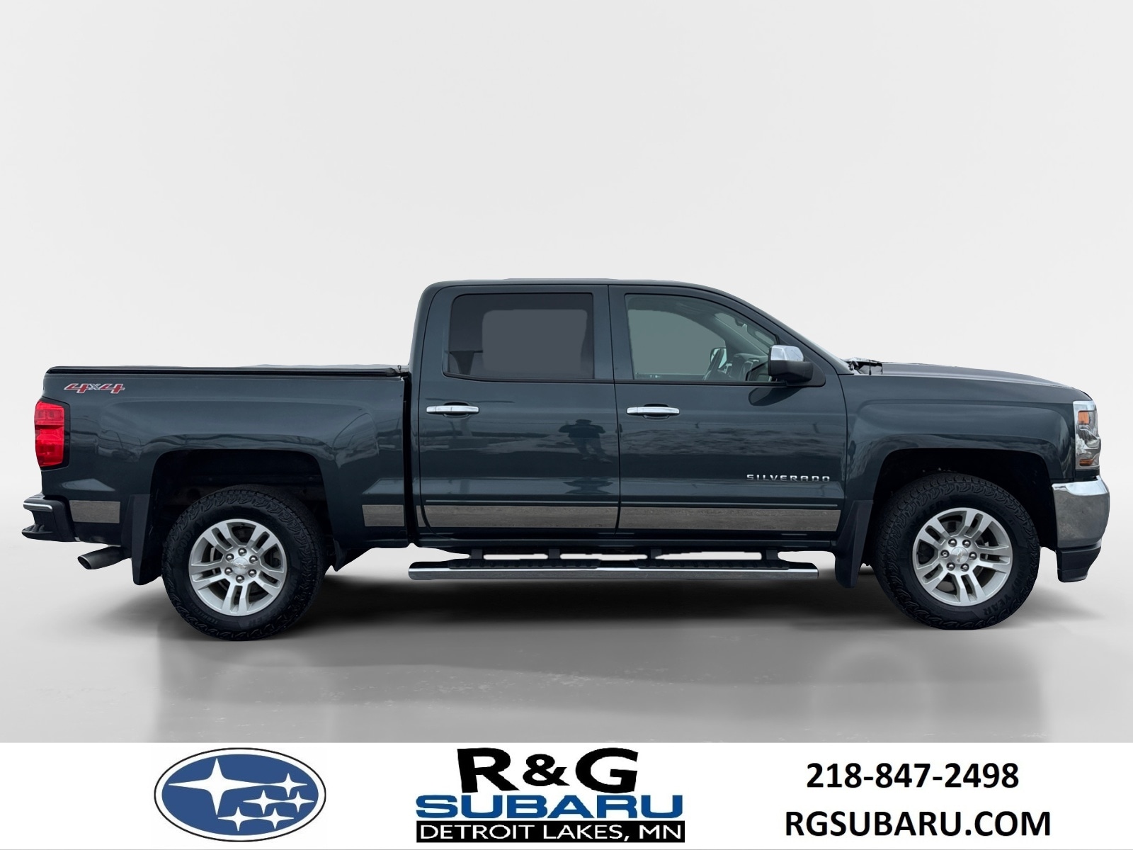 Used 2017 Chevrolet Silverado 1500 LT with VIN 3GCUKREC8HG257305 for sale in Detroit Lakes, Minnesota