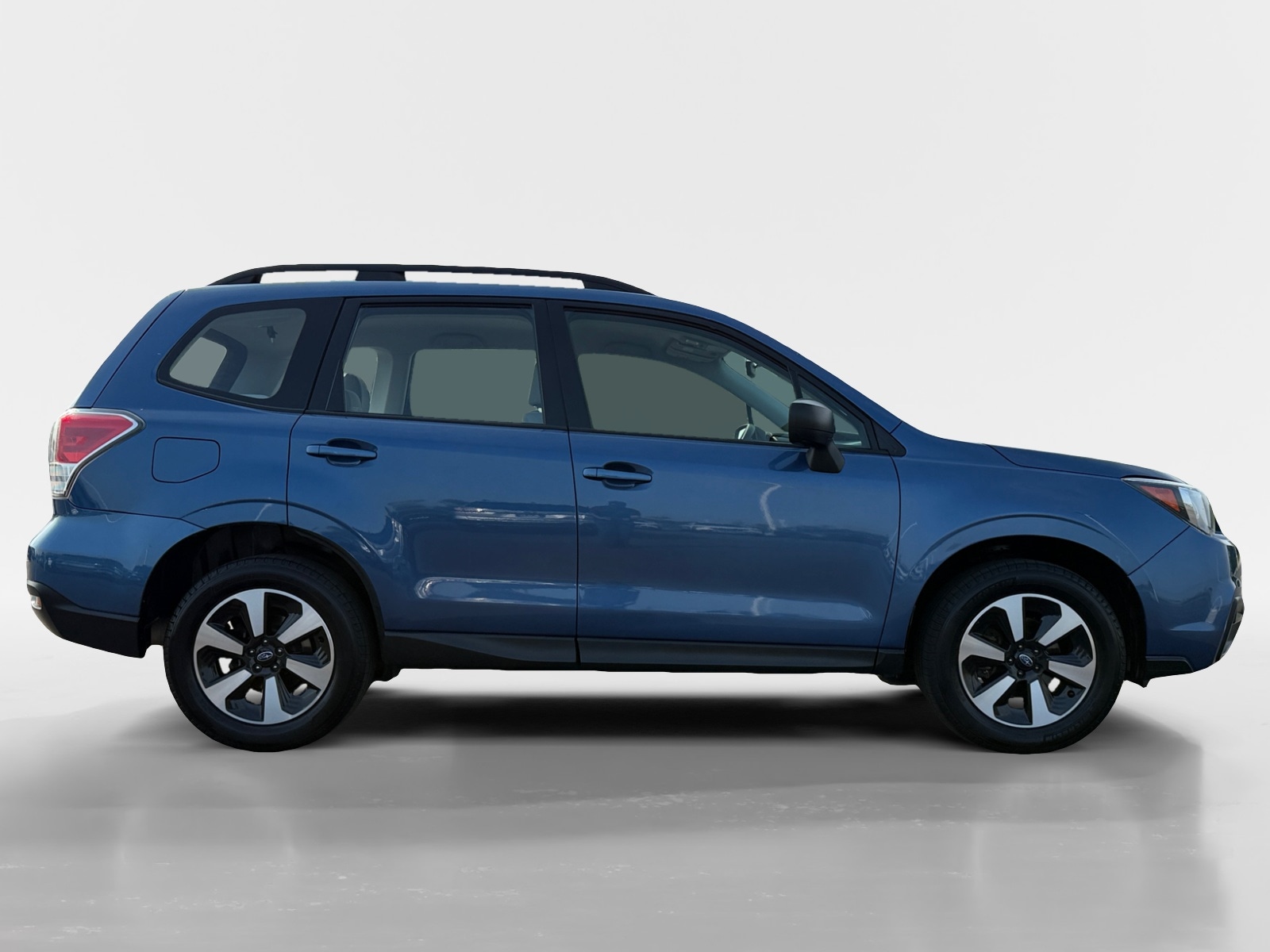 Used 2018 Subaru Forester Base with VIN JF2SJABCXJH442372 for sale in Detroit Lakes, Minnesota