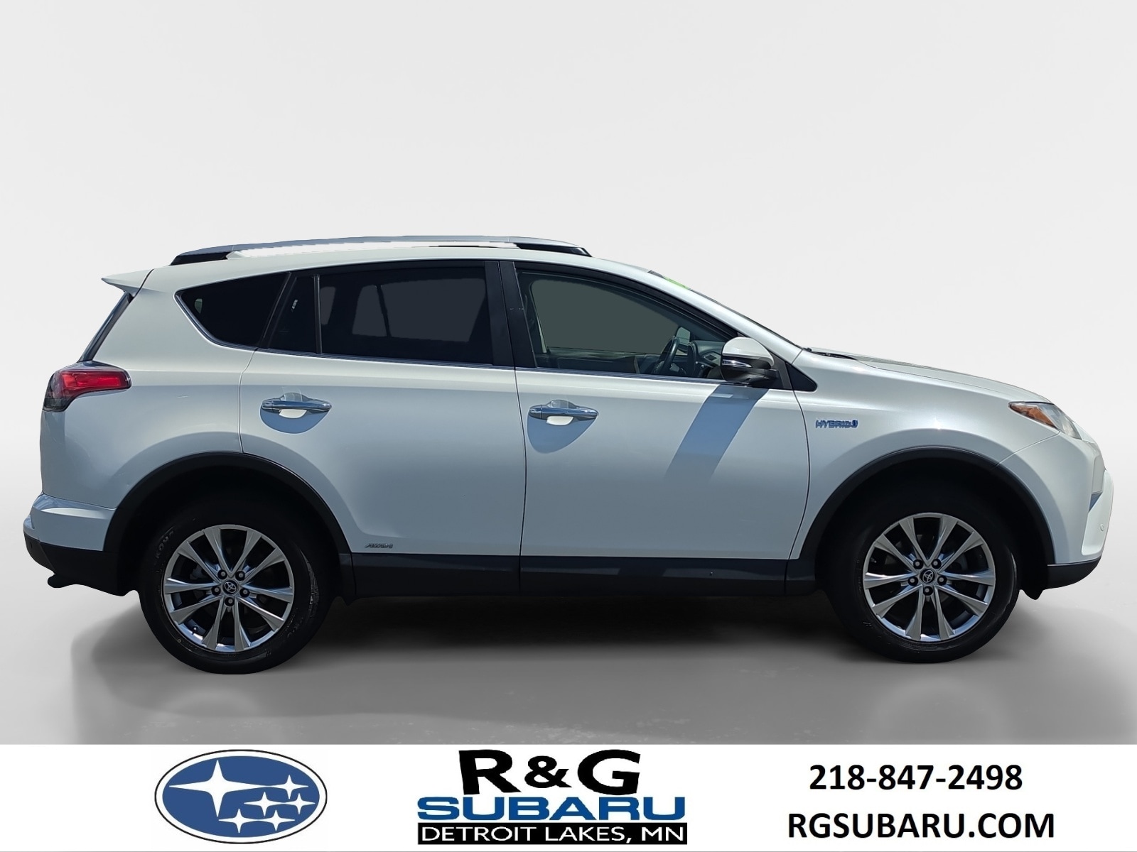 Used 2018 Toyota RAV4 Limited with VIN JTMDJREV7JD195161 for sale in Detroit Lakes, Minnesota