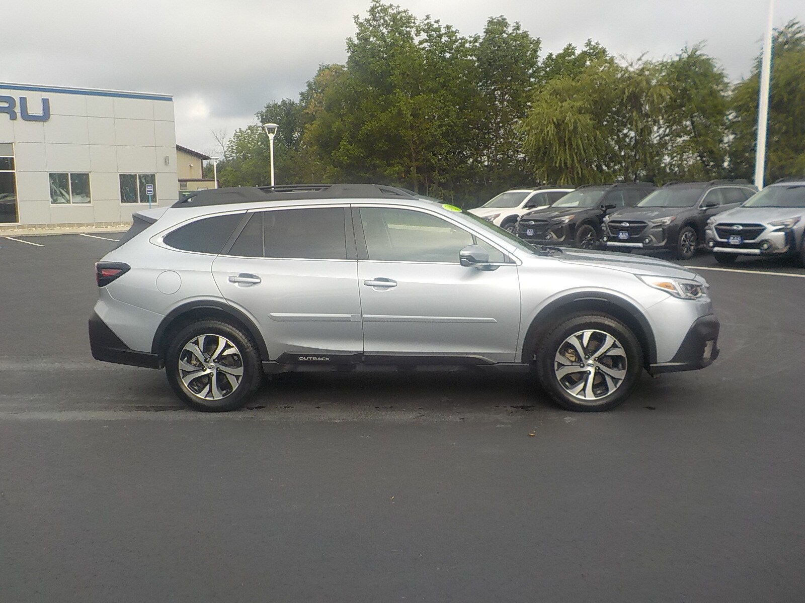 Used 2022 Subaru Outback Limited with VIN 4S4BTANC8N3213756 for sale in Detroit Lakes, Minnesota