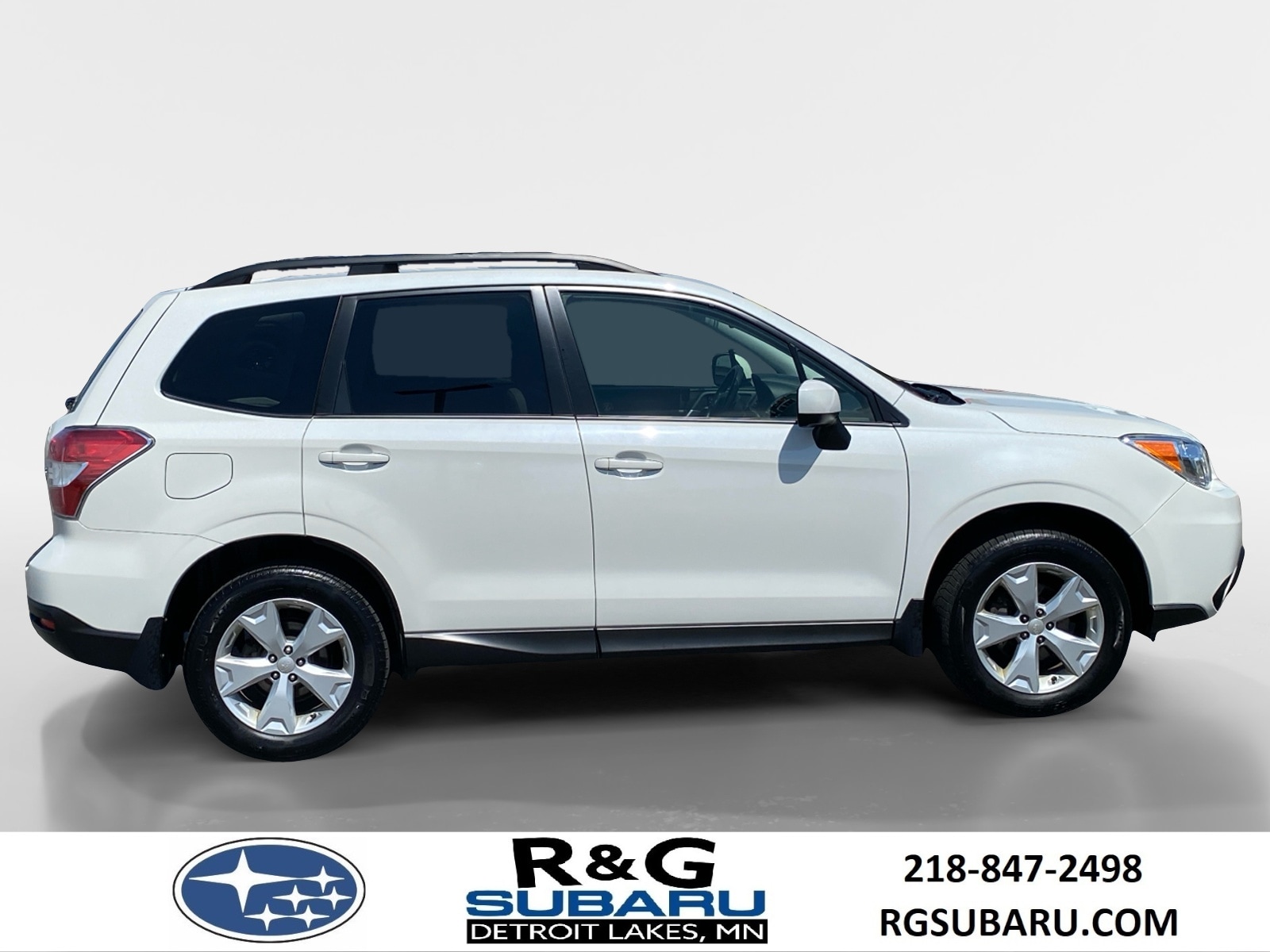 Used 2016 Subaru Forester i Premium with VIN JF2SJAFC9GH544720 for sale in Detroit Lakes, Minnesota