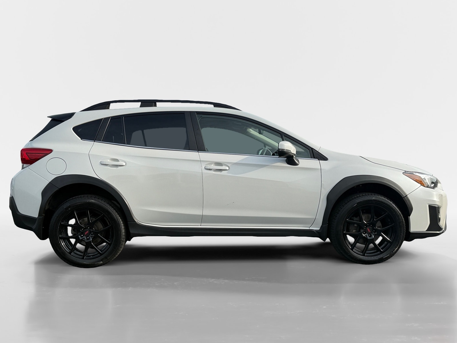 Used 2018 Subaru Crosstrek Limited with VIN JF2GTAMC6JH324543 for sale in Detroit Lakes, Minnesota