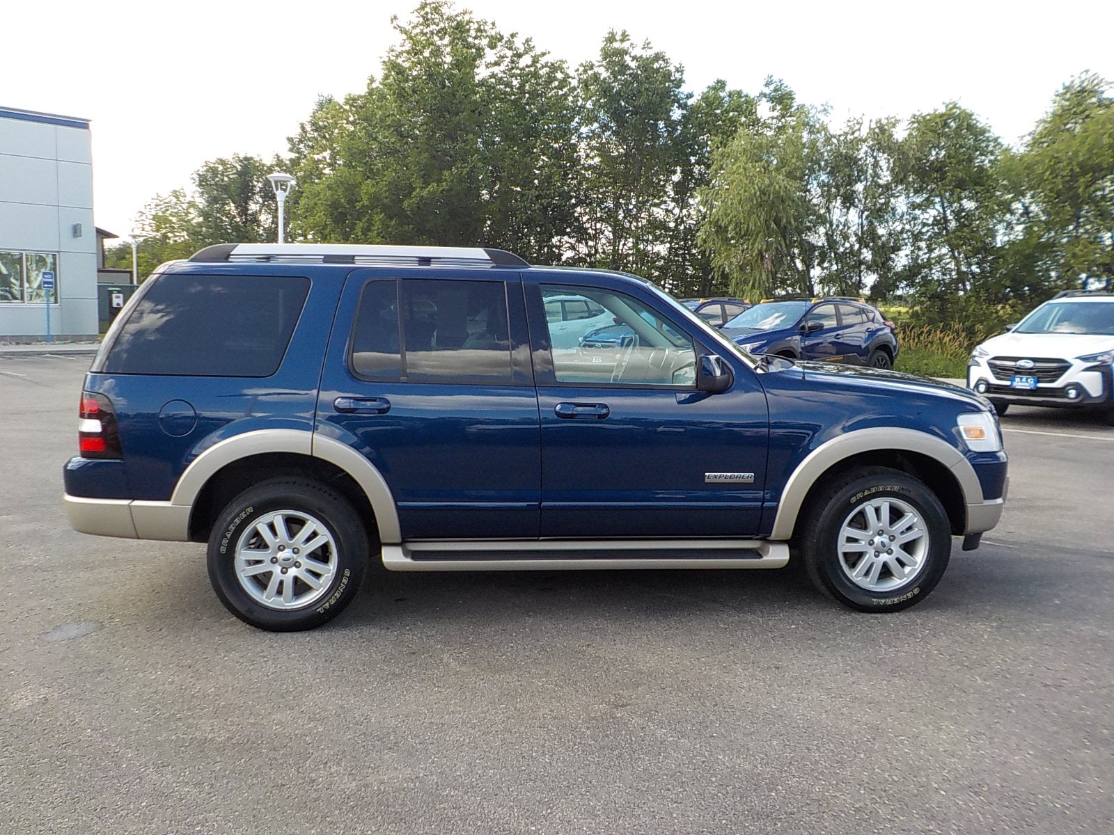 Used 2007 Ford Explorer Eddie Bauer with VIN 1FMEU74E17UA97670 for sale in Detroit Lakes, Minnesota