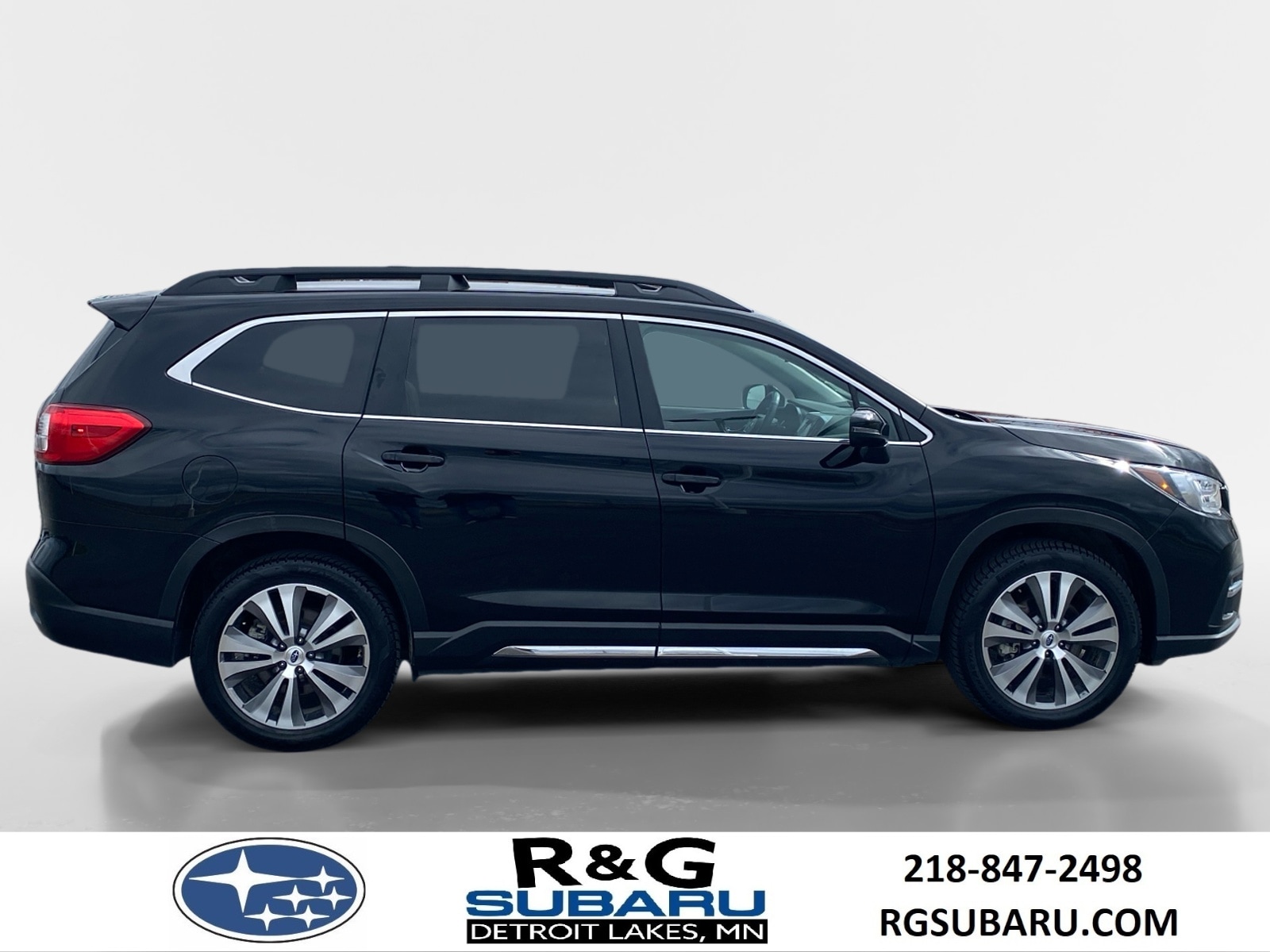 Used 2022 Subaru Ascent Limited with VIN 4S4WMAMD1N3470945 for sale in Detroit Lakes, Minnesota