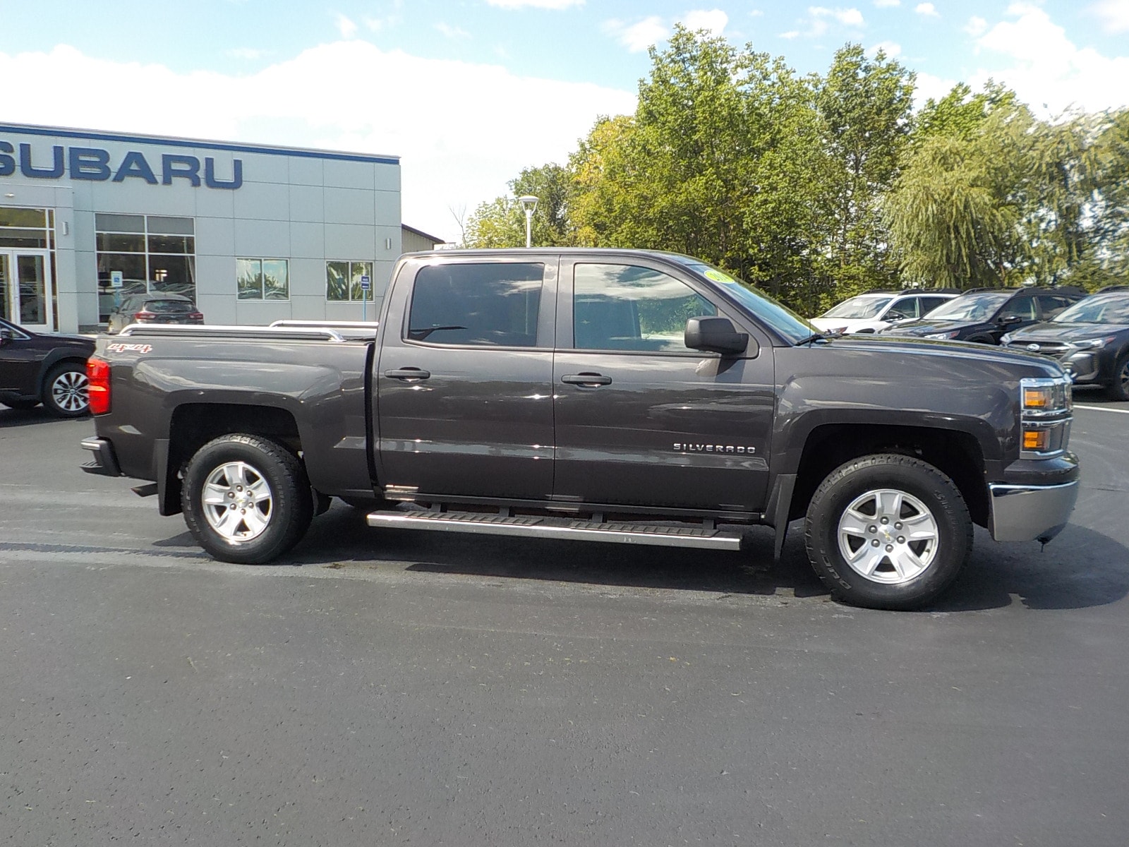 Used 2014 Chevrolet Silverado 1500 LT with VIN 3GCUKREC7EG191809 for sale in Detroit Lakes, MN